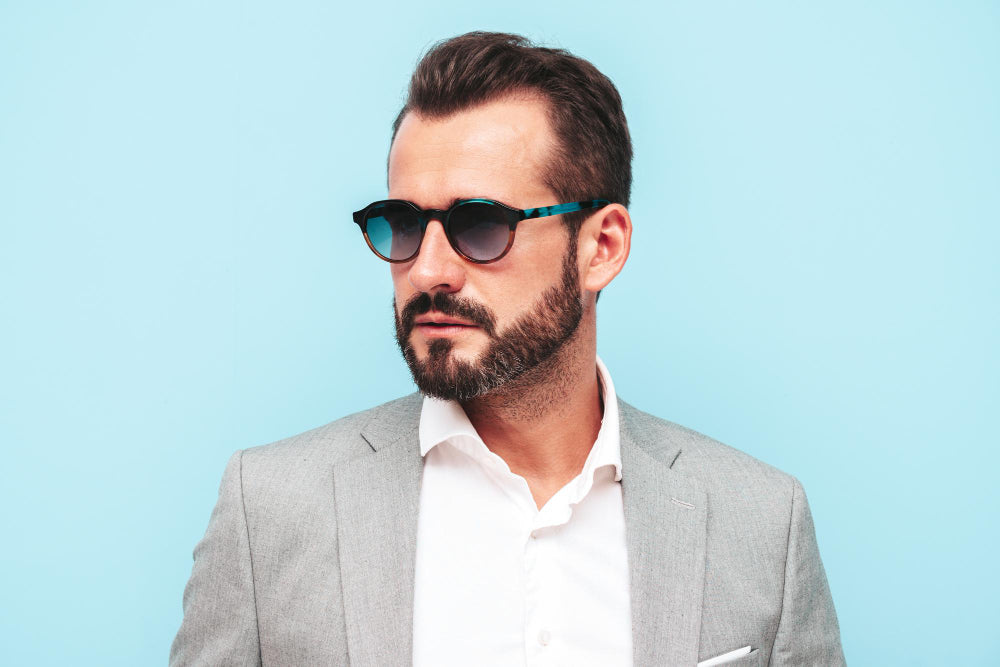 Man's eyewear
